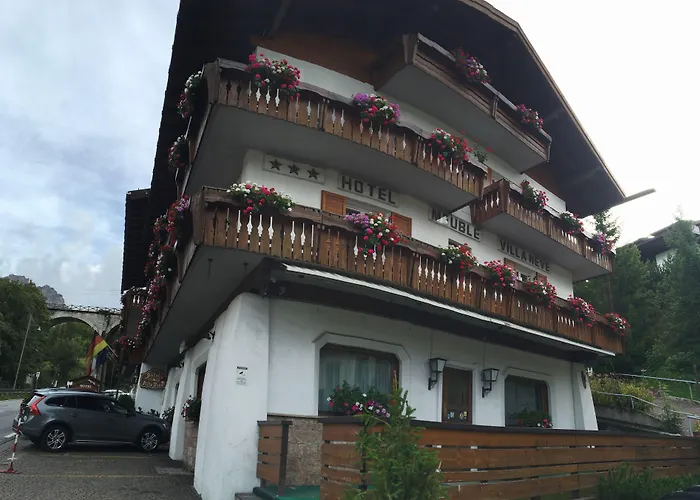 Meuble Neve Hotel 3*